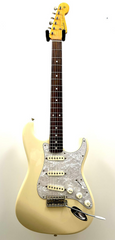 Fender Stratocaster ré édition 1962 Olympic de 2002 vintage