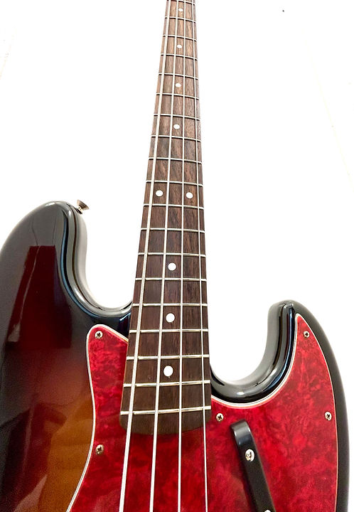 Fender Jazz Bass reissue 1962 year 1997